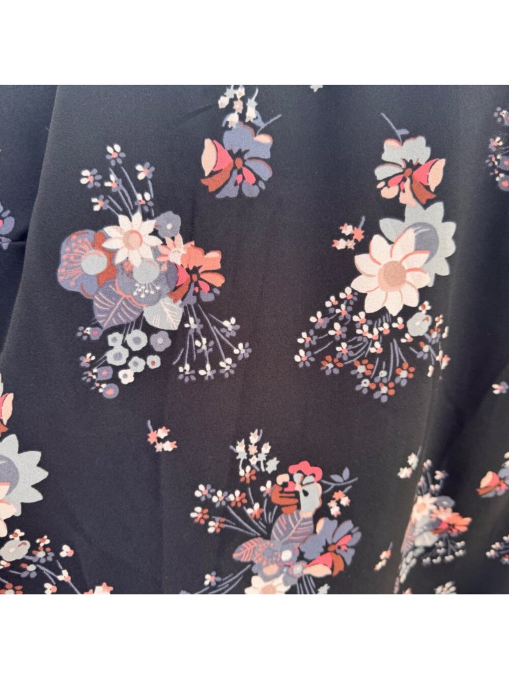 Loft Womens Floral Blouse Plus 20W Black Polyester Long-Sleeve Cut-Out Back New - Picture 8 of 16